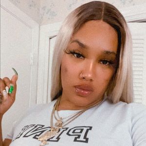 Meet your Posher, Destiny